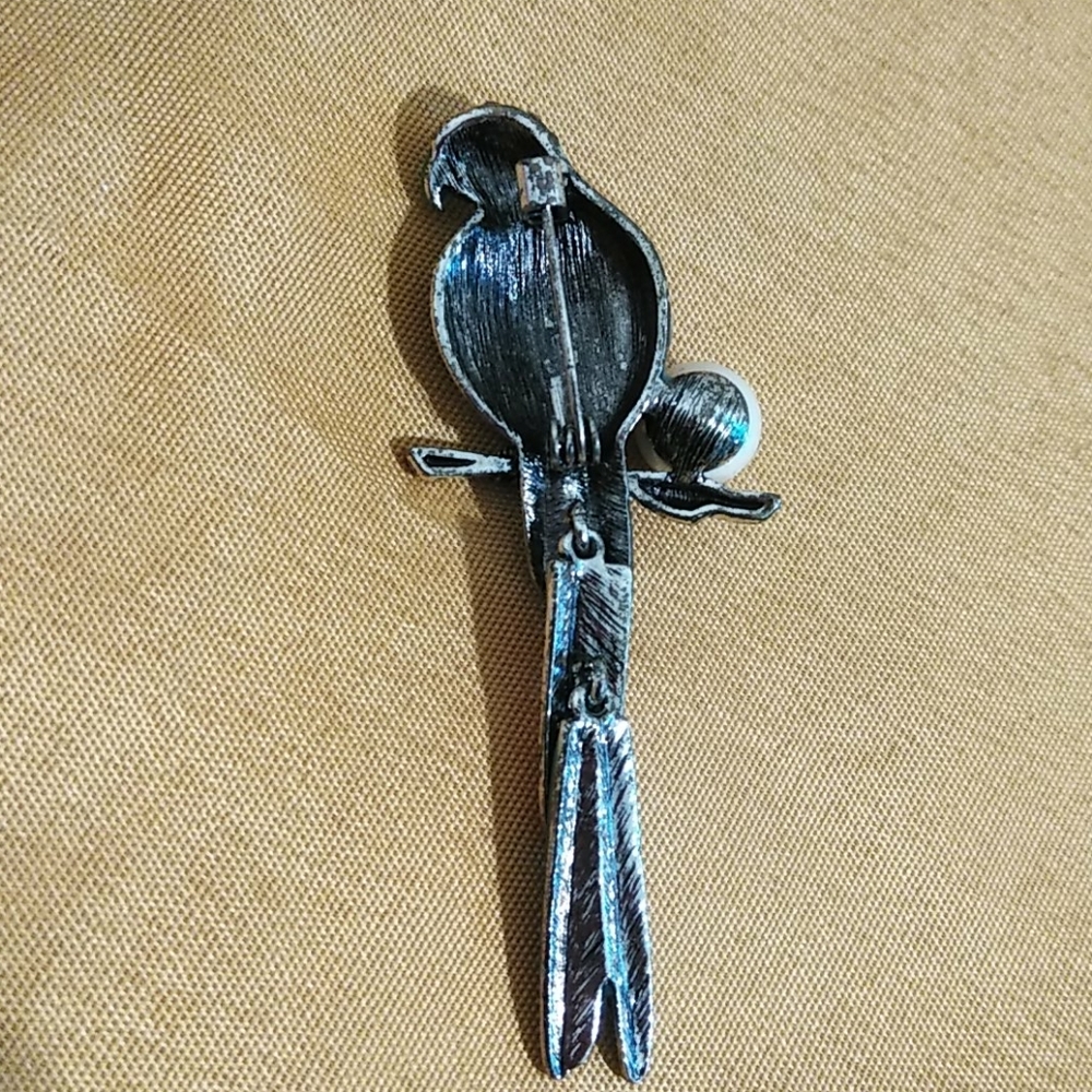 Parrot Freshwater Pearl Brooch Pin NWOT - Picture 6 of 9